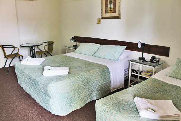 Hughenden Accommodation - Royal Hotel Hughenden